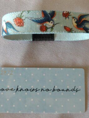 Zox Medium Bracelet Love Knows No Bounds Inspirational Bluebird OG original